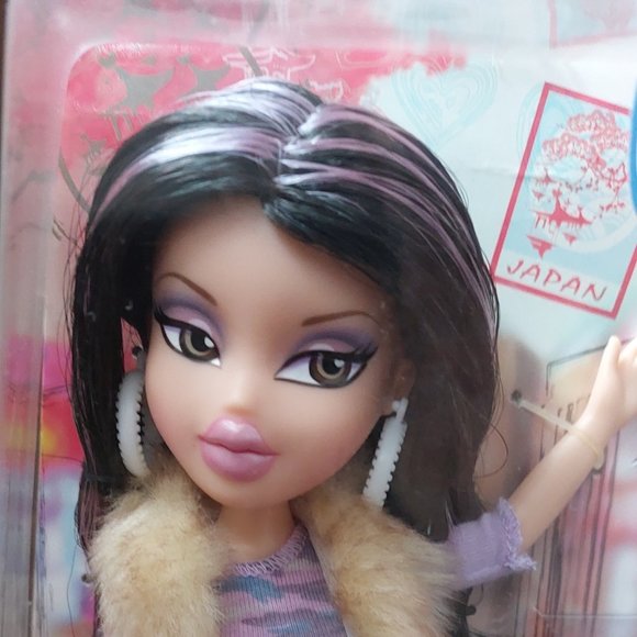 BRATZ STYLIN' IN THE CITY JADE - Picture 4 of 7